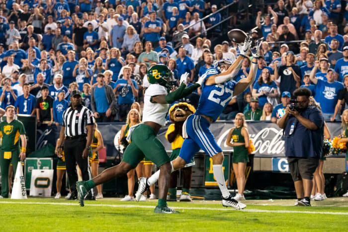 BYU wide receiver Chase Roberts hauls in a touchdown against the Baylor Bears in week 2.